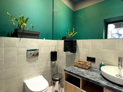 комерційна за адресою Гоголівська вул., 37/2