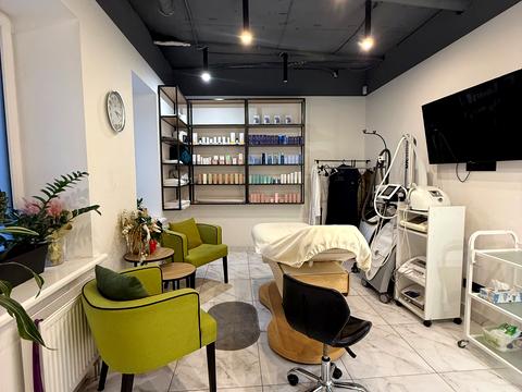 комерційна за адресою Гоголівська вул., 37/2