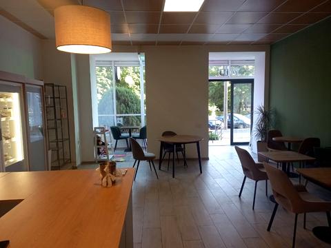 комерційна за адресою Слави бульв., 2-Б