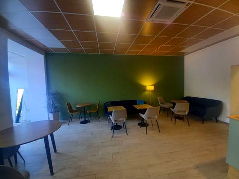 комерційна за адресою Слави бульв., 2-Б