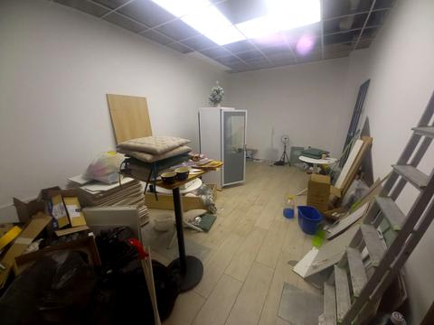 комерційна за адресою Слави бульв., 2-Б