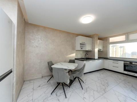 квартира за адресою Воскресенська вул., 18