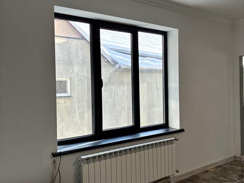 комерційна за адресою пушкіна, 1