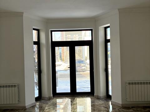 комерційна за адресою пушкіна, 1