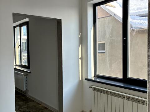 комерційна за адресою пушкіна, 1