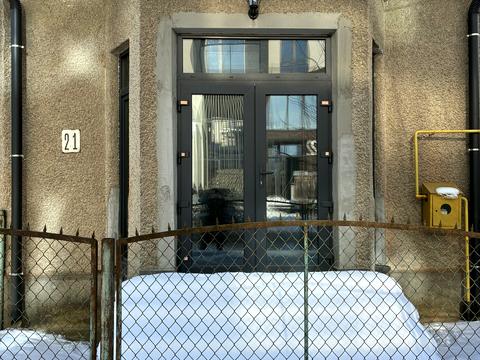 комерційна за адресою пушкіна, 1