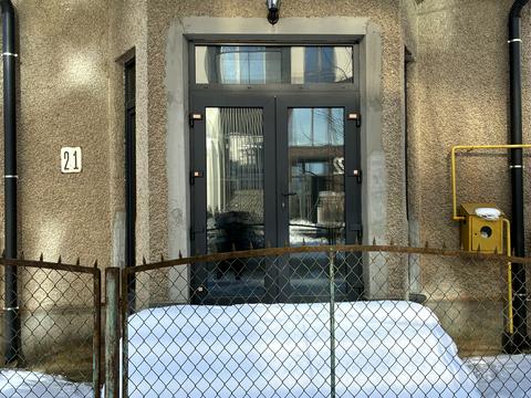 комерційна за адресою пушкіна, 1