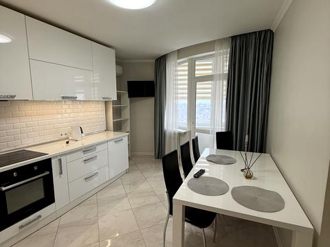 квартира за адресою Добровольців вул. (Маршала Говорова), 10/1