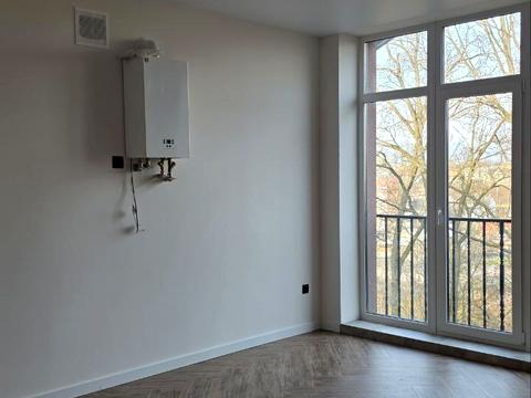 квартира за адресою міжнародна