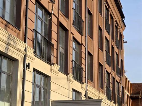 квартира за адресою міжнародна