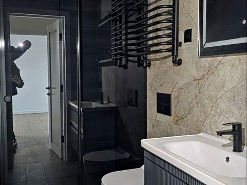 квартира за адресою міжнародна