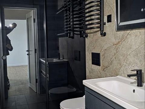 квартира за адресою міжнародна