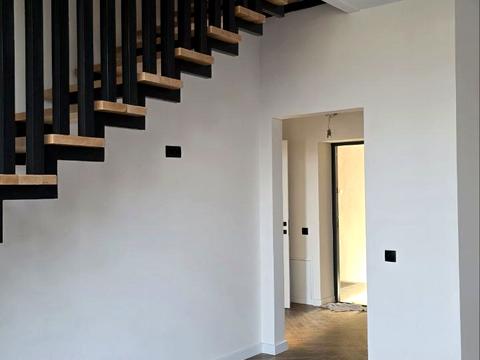 квартира за адресою міжнародна