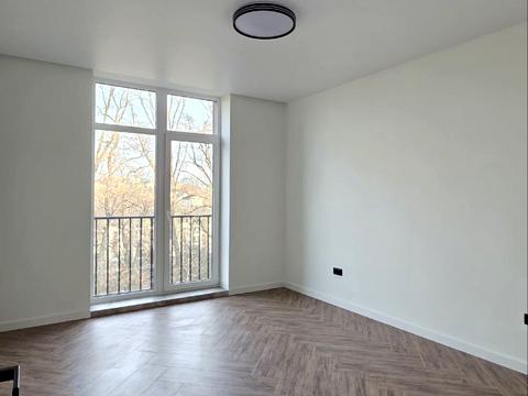 квартира за адресою міжнародна