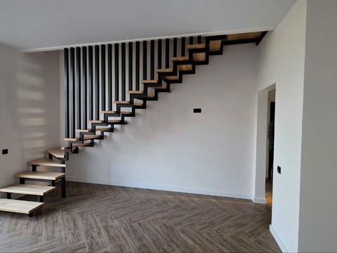 квартира за адресою міжнародна