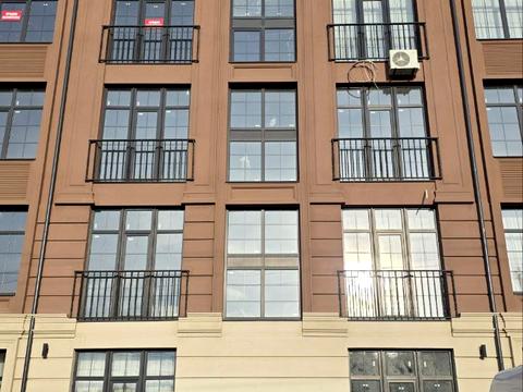 квартира за адресою міжнародна