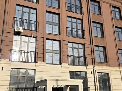 квартира за адресою міжнародна