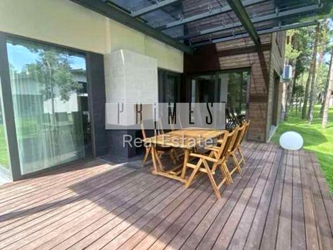 будинок за адресою Молодіжна