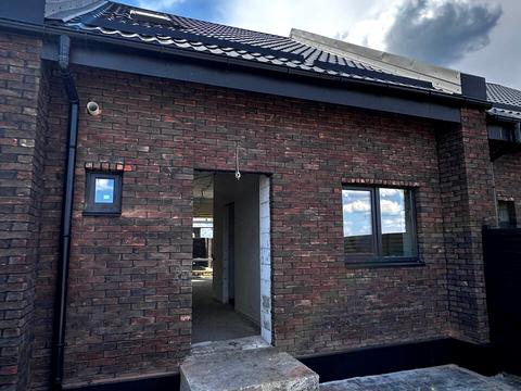 будинок за адресою с. Зубра, Петра Дорошенка