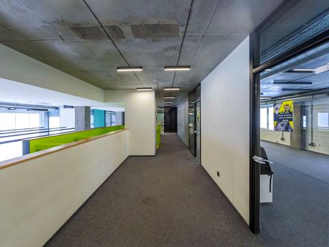 комерційна за адресою Олександра Мишуги вул., 10