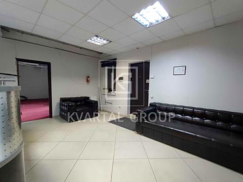 комерційна за адресою Єрощенка вул., 12