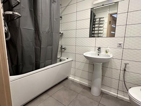 квартира за адресою Тролейбусна вул., 5Г