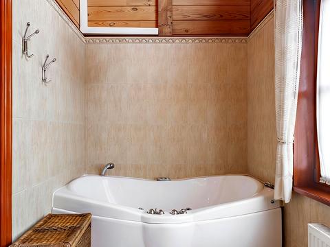 будинок за адресою с. Романків, Центральна вул.