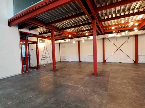 комерційна за адресою Євгена Сверстюка вул. (Марини Раскової), 11