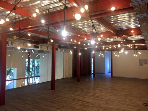 комерційна за адресою Євгена Сверстюка вул. (Марини Раскової), 11