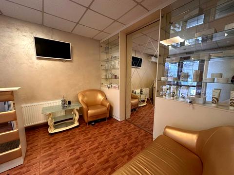 комерційна за адресою Василя Порика вул., 22/27