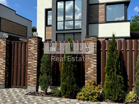 будинок за адресою Вишнева вул.