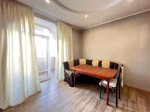 квартира за адресою Зодчих вул., 10