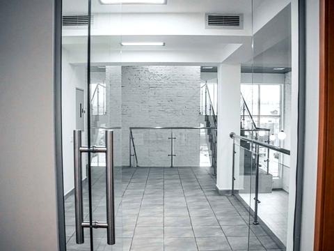 комерційна за адресою Євгена Сверстюка вул. (Марини Раскової), 11