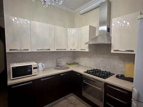 квартира за адресою Миколи Міхновського бульв. (Дружби народів), 11