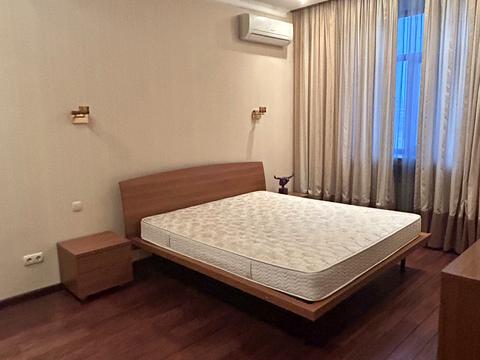 квартира за адресою Миколи Міхновського бульв. (Дружби народів), 11