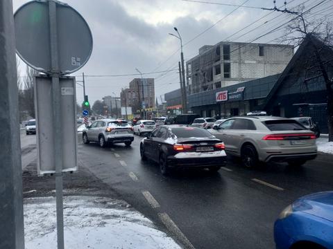 комерційна за адресою Науки просп. (Гагаріна), 40-Ж