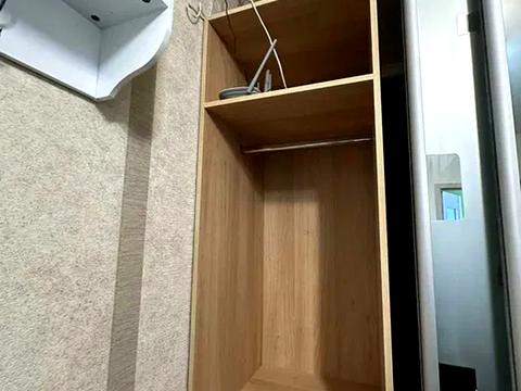 квартира за адресою Київ, Драгоманова вул., 2-А