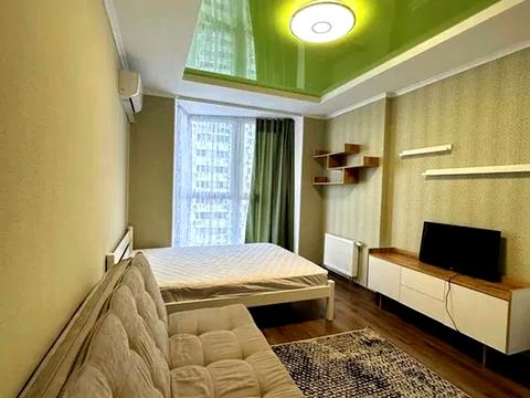 квартира за адресою Київ, Драгоманова вул., 2-А