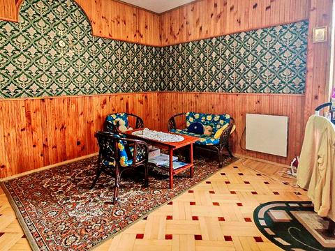 будинок за адресою Спортивна вул.