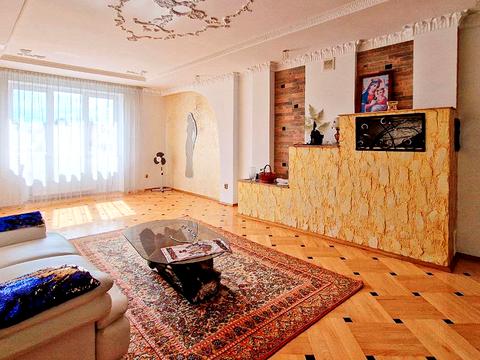 будинок за адресою Спортивна вул.