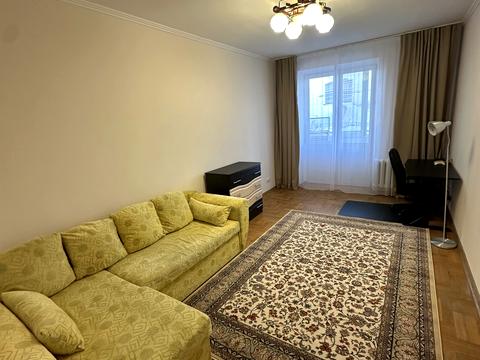 квартира за адресою Михайла Стельмаха вул., 7/2