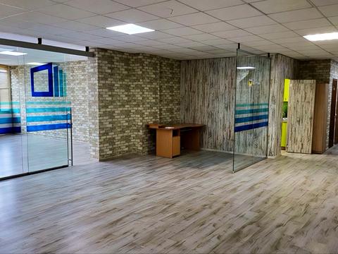 комерційна за адресою Харківське шосе, 182