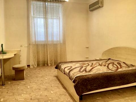 квартира за адресою Дмитра Яворницького просп. (Карла Маркса), 82