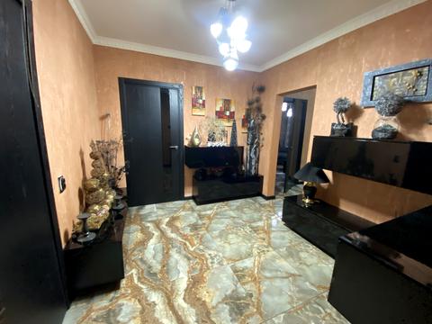 квартира за адресою Володимира Івасюка вул., 42