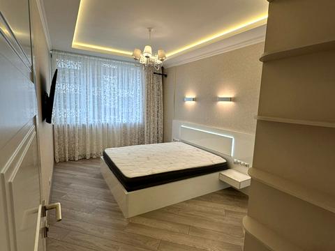 квартира за адресою Європейського Союзу просп. (Правди), 45-А