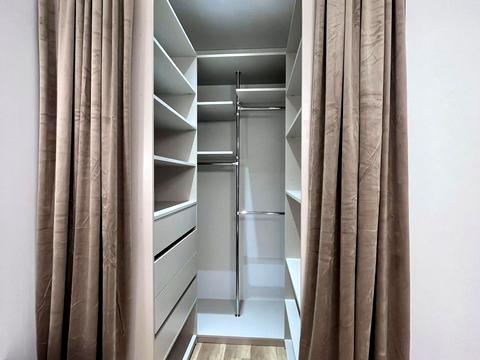 квартира за адресою Президента Грушевського просп., (Будинок 1)