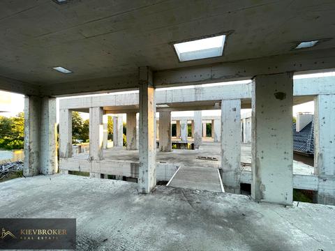 участок по адресу Плютовская ул.