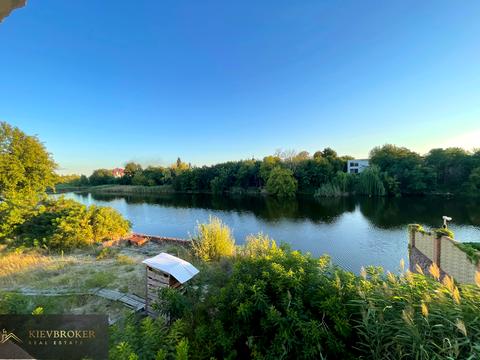 участок по адресу Плютовская ул.