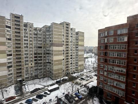 квартира за адресою Ревуцького вул., 9