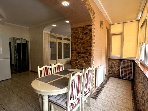 квартира за адресою Ревуцького вул., 9